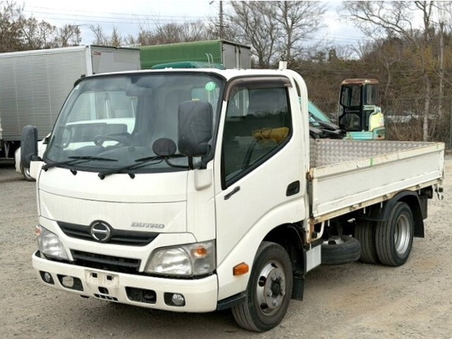 HINO Dutro Flat Body TKG-XZU605M 2015 128,000km