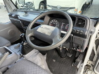 ISUZU Elf Aluminum Van PB-NKR81AN 2005 178,000km_33