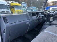 ISUZU Elf Safety Loader TRG-NPR85AN 2018 89,016km_11