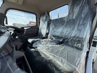 MITSUBISHI FUSO Canter Flat Body 2RG-FEAV0 2024 1,108km_24