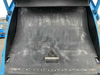 MITSUBISHI FUSO Canter Garbage Truck TKG-FEA50 2015 166,000km_17