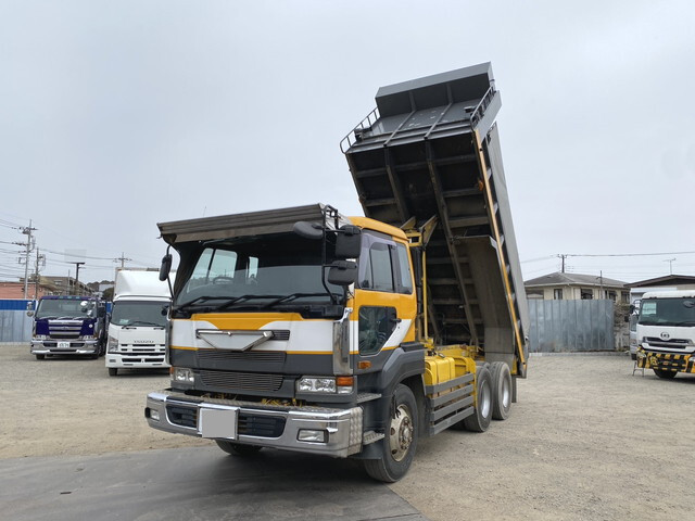 UD TRUCKS Big Thumb Dump KL-CW48A 2005 832,000km