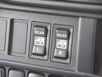 HINO Dutro Double Cab 2KG-XZU605M 2023 34,000km_21