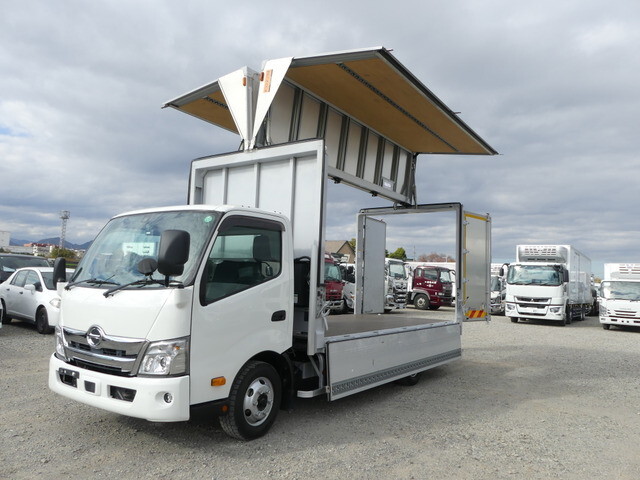 HINO Dutro Aluminum Wing 2RG-XZU712M 2020 160,000km
