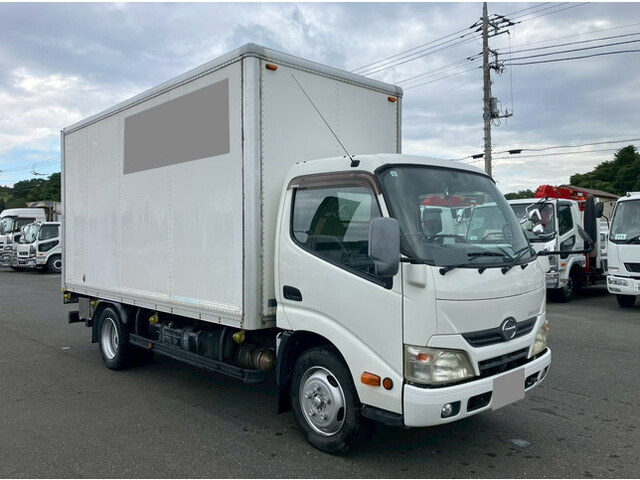 HINO Dutro Aluminum Van TKG-XZU650M 2013 170,523km_1