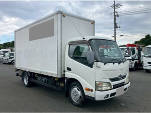 HINO Dutro Aluminum Van TKG-XZU650M 2013 170,523km_1