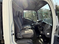 ISUZU Elf Aluminum Van TRG-NPR85AN 2017 73,000km_33