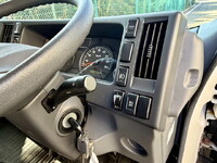 ISUZU Elf Aluminum Van TRG-NPR85AN 2017 73,000km_34