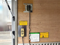 ISUZU Elf Aluminum Van TRG-NMR85AN 2016 235,000km_13