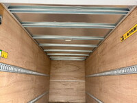 ISUZU Elf Aluminum Van TRG-NMR85AN 2016 235,000km_15