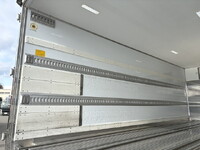 ISUZU Forward Refrigerator & Freezer Truck 2PG-FTR90V2 2018 322,000km_12