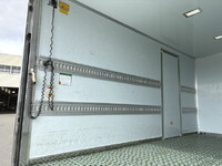 HINO Dutro Reefer Van TKG-XZU710M 2018 282,000km_13