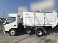 TOYOTA Dyna Container Carrier Truck PB-XZU301 2006 62,000km_5