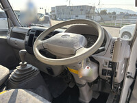 TOYOTA Dyna Container Carrier Truck PB-XZU301 2006 62,000km_9