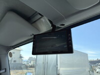 ISUZU Elf Panel Van TRG-NLR85N 2018 148,300km_34