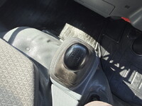 ISUZU Elf Panel Van TRG-NLR85N 2018 148,300km_36