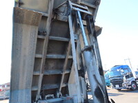 ISUZU Giga Dump LKG-CXZ77AT 2012 415,000km_35