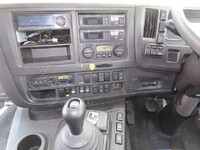 ISUZU Giga Refrigerator & Freezer Truck QKG-CYL77B 2017 757,500km_25