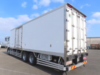 ISUZU Giga Refrigerator & Freezer Truck QKG-CYL77B 2017 757,500km_2