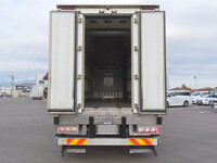 ISUZU Giga Refrigerator & Freezer Truck QKG-CYL77B 2017 757,500km_7