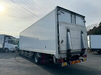 ISUZU Forward Refrigerator & Freezer Truck 2PG-FTR90V2 2020 200,889km_2