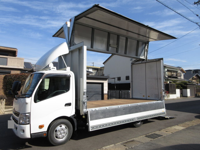 HINO Dutro Aluminum Wing TKG-XZU712M 2018 181,000km_1