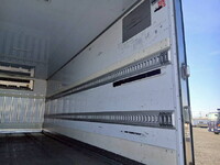 ISUZU Forward Refrigerator & Freezer Truck 2PG-FRR90T2 2018 670,958km_16
