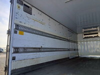 ISUZU Forward Refrigerator & Freezer Truck 2PG-FRR90T2 2018 670,958km_17