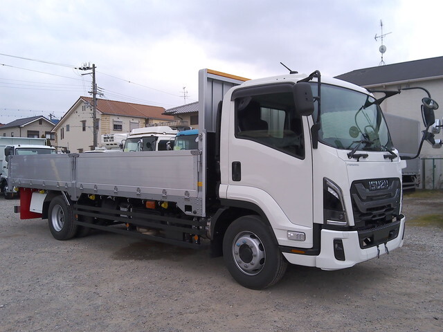 ISUZU Forward Aluminum Block 2RG-FTR90V4 2025 1,530km