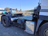 UD TRUCKS Quon Trailer Head QKG-GK6XAD 2016 750,996km_9