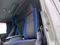 ISUZU Giga Aluminum Wing QPG-CYJ77B 2016 644,000km_16