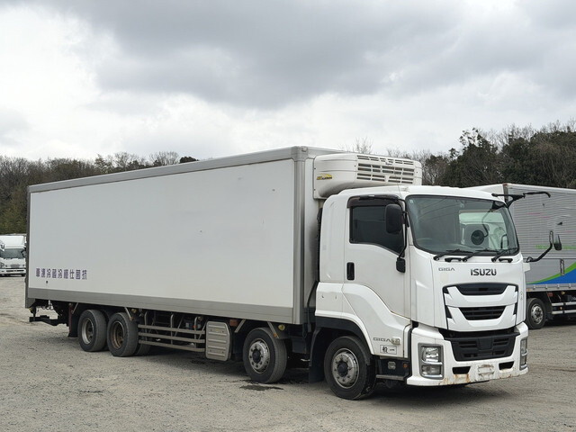 Giga Refrigerator & Freezer Truck_1