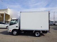 HINO Dutro Reefer Van TKG-XZU605M 2015 84,936km_3