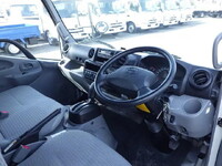 HINO Dutro Reefer Van TKG-XZU605M 2015 84,936km_6