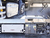 UD TRUCKS Quon Refrigerator & Freezer Truck QKG-CX5YA 2015 1,394,000km_17