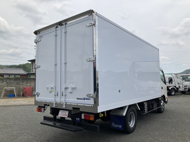 Dutro Refrigerator & Freezer Truck_2