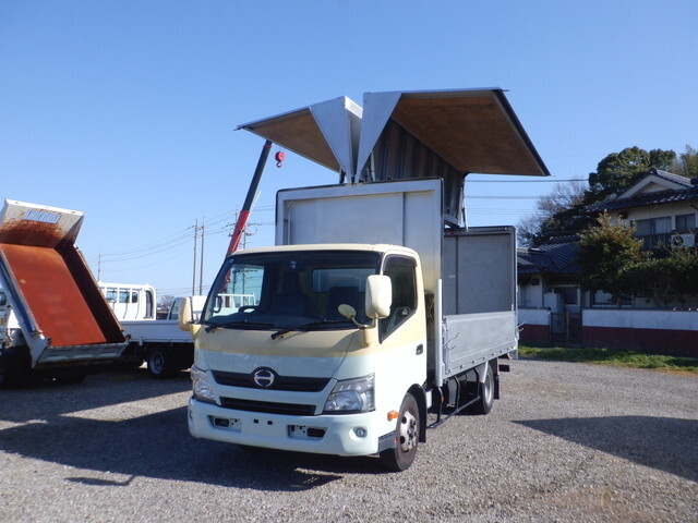 HINO Dutro Aluminum Wing TKG-XZU710M 2012 226,055km