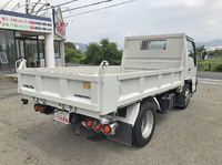 ISUZU Elf Dump PB-NKR81AD 2004 120,737km_2