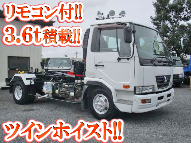 UD TRUCKS Condor Arm Roll Truck BDG-MK36C 2010 136,729km