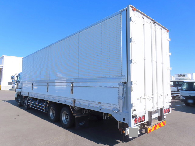 Giga Refrigerator & Freezer Truck_2