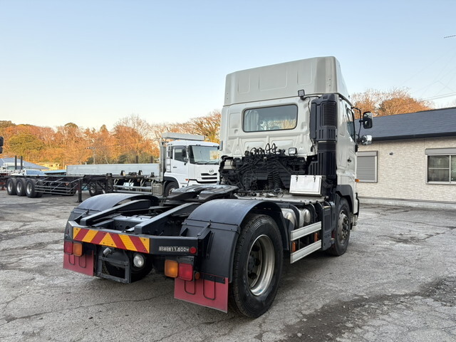 Profia Trailer Head_2