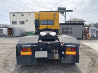 UD TRUCKS Quon Trailer Head ADG-GW4XLG 2009 322,000km_6