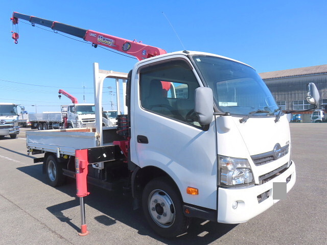 HINO Dutro Truck (With 4 Steps Of Cranes) TKG-XZU710M 2014 84,000km