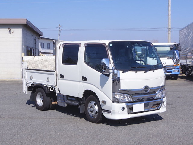 HINO Dutro Double Cab 2RG-XZU605M 2020 71,000km