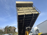 UD TRUCKS Quon Trailer Head 2PG-GK5AAB 2022 165,000km_27