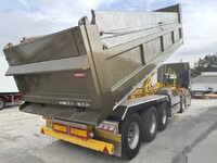 UD TRUCKS Quon Trailer Head 2PG-GK5AAB 2022 165,000km_2