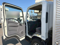 ISUZU Elf Aluminum Van 2RG-NPR88N 2019 274,118km_16