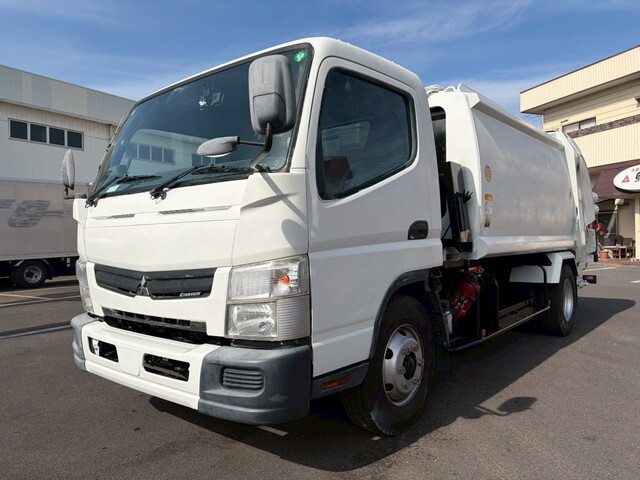 Canter Garbage Truck_1