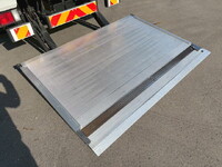 ISUZU Elf Aluminum Van 2RG-NPR88AN 2020 223,032km_24