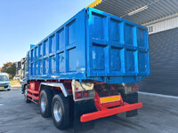 UD TRUCKS Quon Deep Dump ADG-CD4XM 2008 278,000km_12